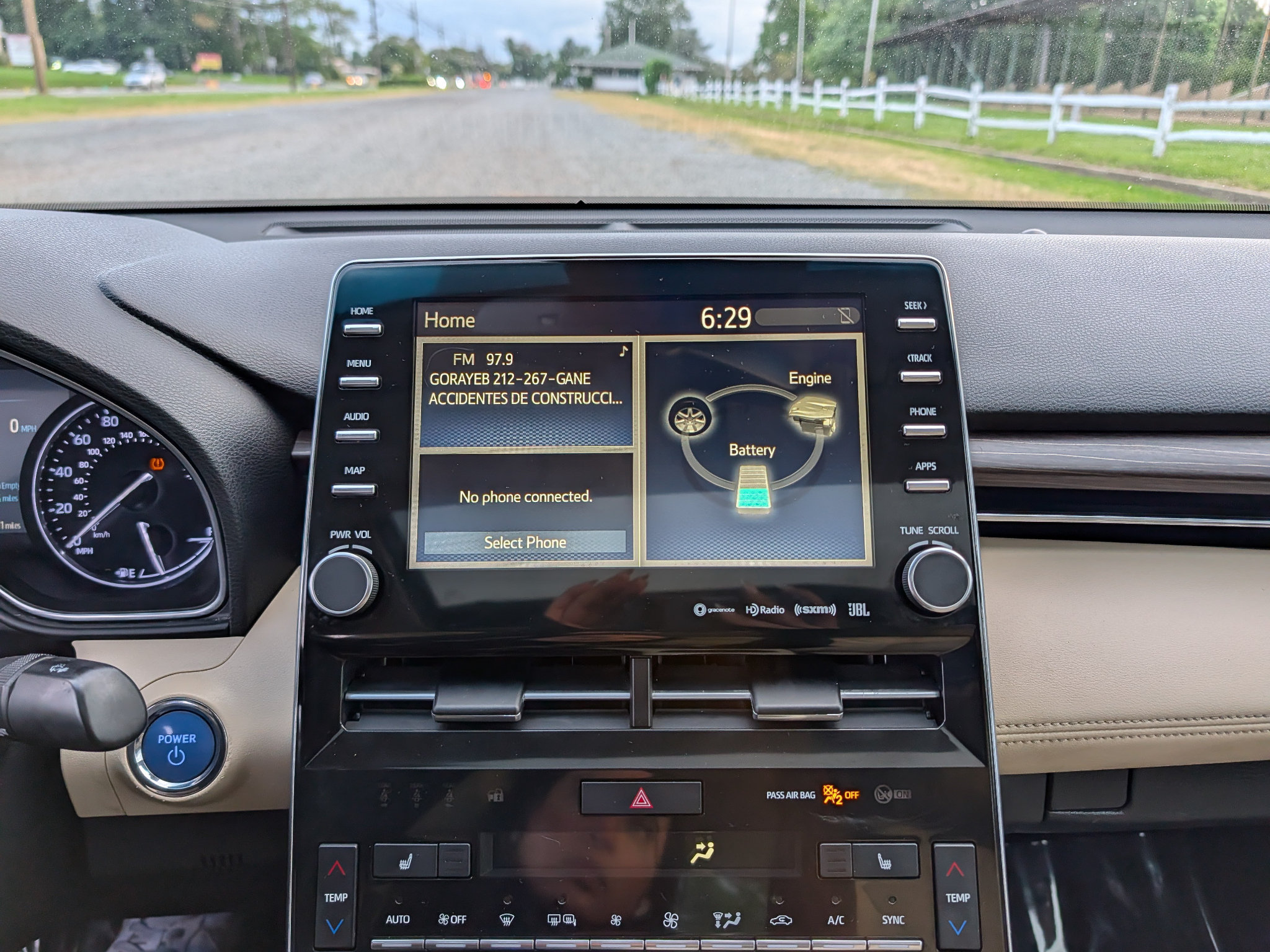 Used 2019 Toyota Avalon XLE w/ Moonroof Package FWD image 26
