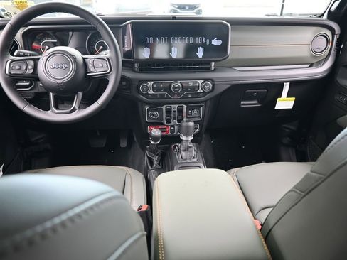 New 2026 Jeep Gladiator Mojave image 32