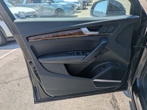 Used 2018 Audi Q5 Prestige AWD/4WD image 14