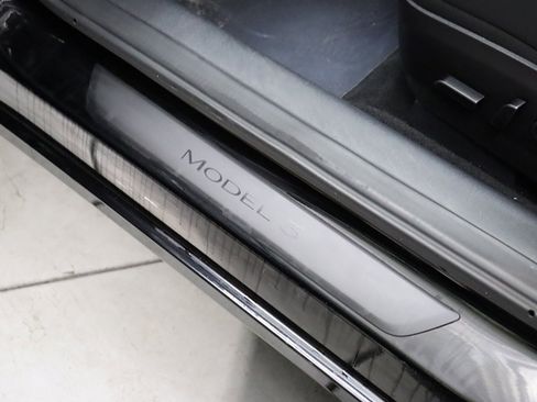 Used 2022 Tesla Model 3 Long Range image 32
