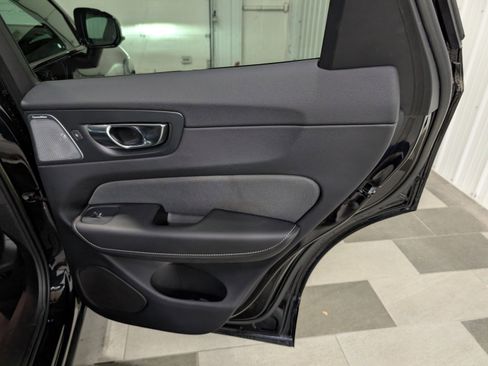 Used 2022 Volvo XC60 T8 R-Design w/ Advanced Package image 26