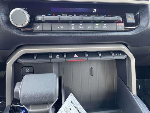 New 2026 Toyota Tundra SR5 AWD/4WD image 40
