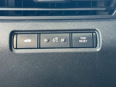Used 2023 Nissan Altima 2.5 SV FWD image 32