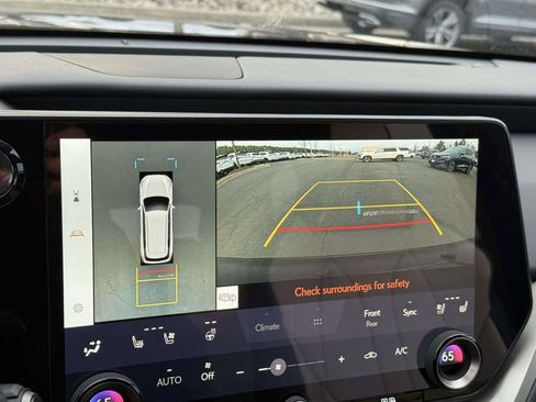 Used 2025 Lexus TX 500h AWD w/ Technology Package image 11