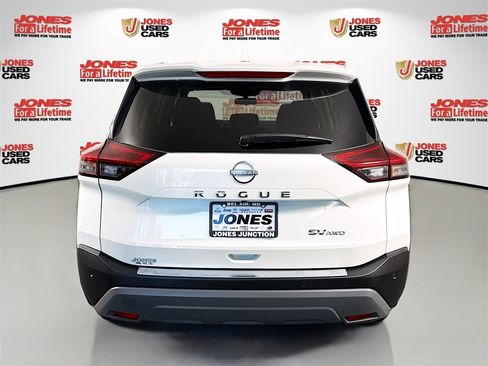 Certified 2023 Nissan Rogue SV image 15
