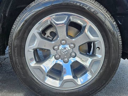 Used 2022 RAM 1500 Big Horn AWD/4WD image 39