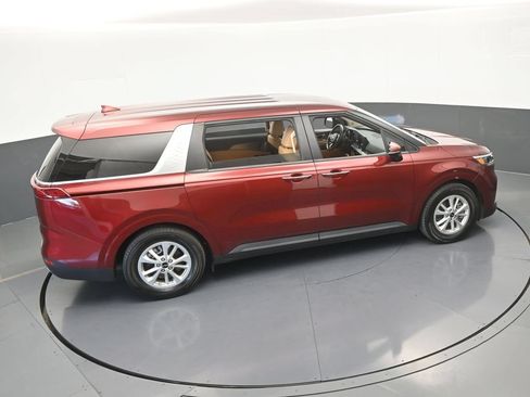 Used 2024 Kia Carnival LX FWD image 48