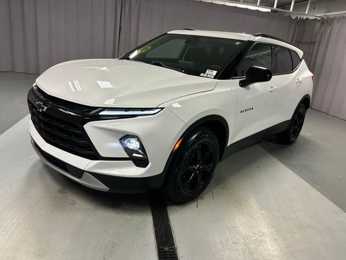 Used 2024 Chevrolet Blazer LT w/ Convenience Package image 3