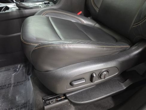 Used 2020 Chevrolet Traverse RS w/ LPO, Floor Liner Package AWD/4WD image 29