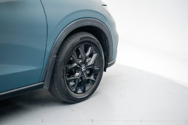 Certified 2025 Honda HR-V Sport image 8