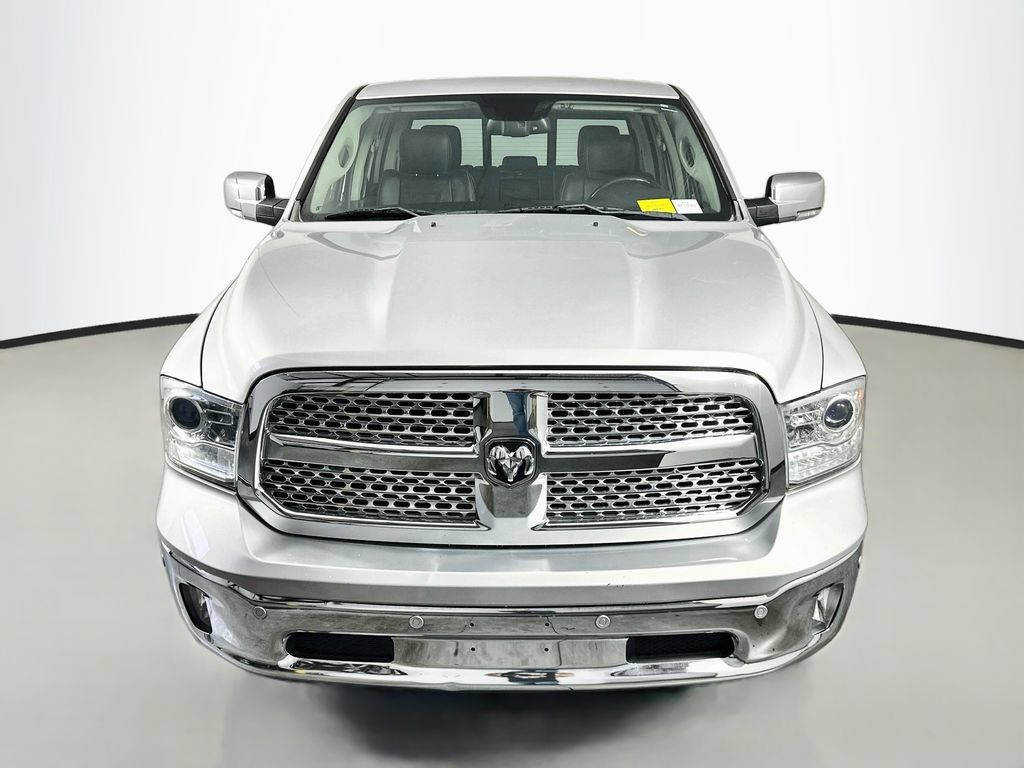 Used 2018 RAM 1500 Laramie w/ Convenience Group AWD/4WD image 2