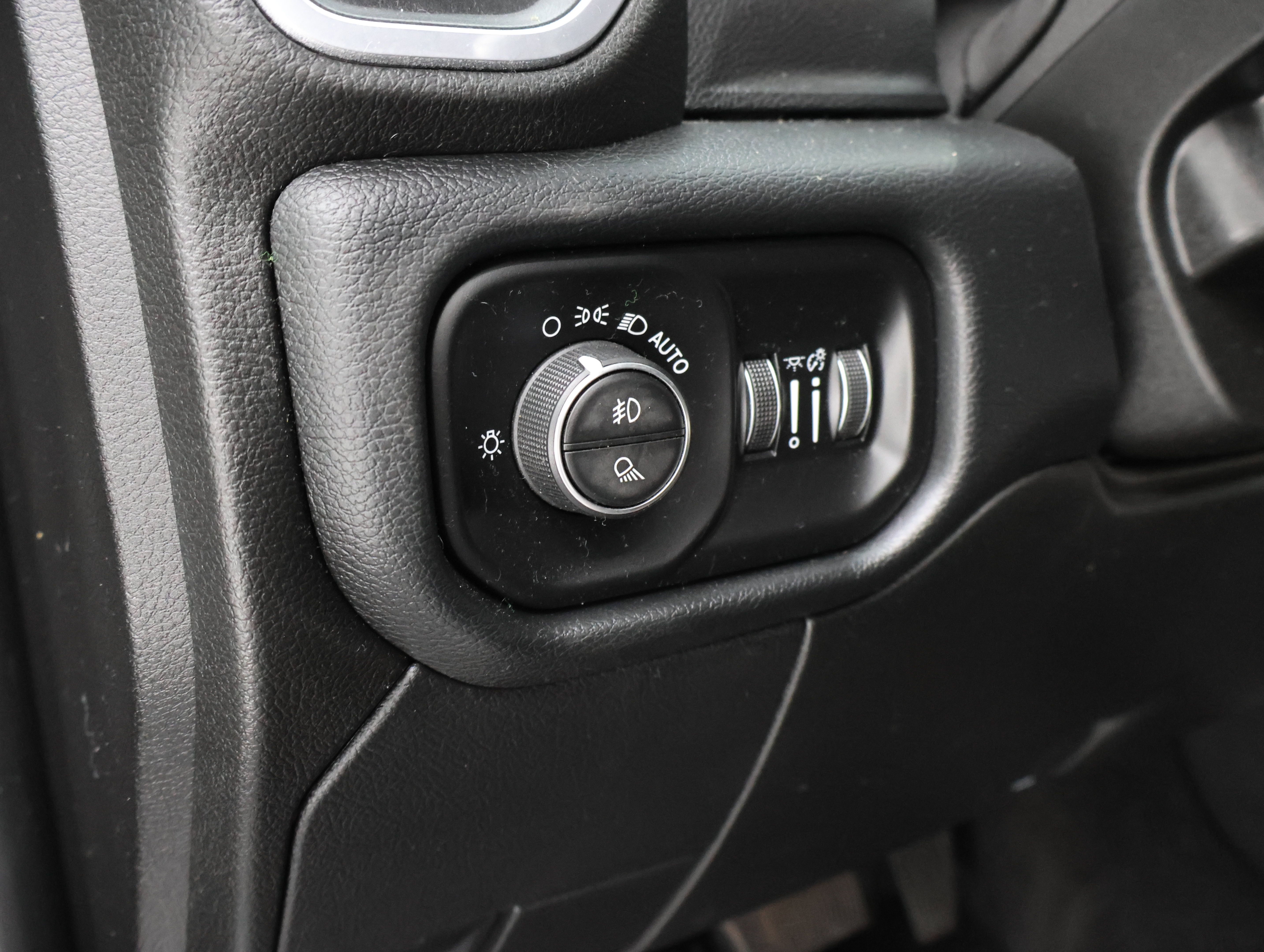 Used 2019 RAM 3500 Laramie AWD/4WD image 40