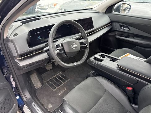 Used 2024 Nissan Ariya AWD image 2