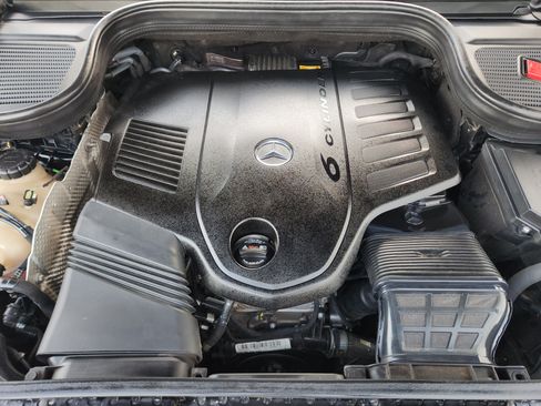 Used 2022 Mercedes-Benz GLS 450 4MATIC image 34