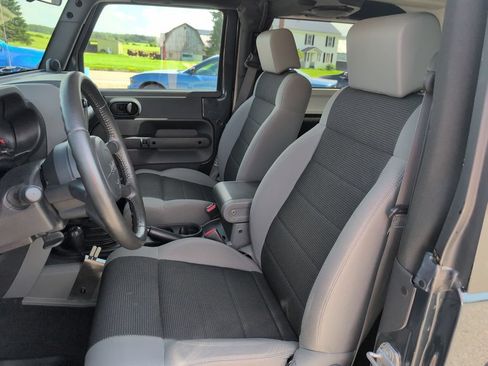 Used 2007 Jeep Wrangler X AWD/4WD image 12
