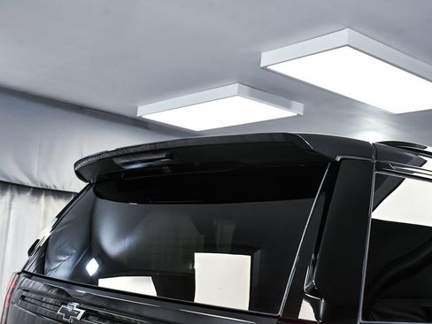 Used 2024 Chevrolet Suburban RST w/ Luxury Package AWD/4WD image 85
