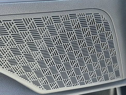 New 2026 Kia Carnival EX FWD image 19