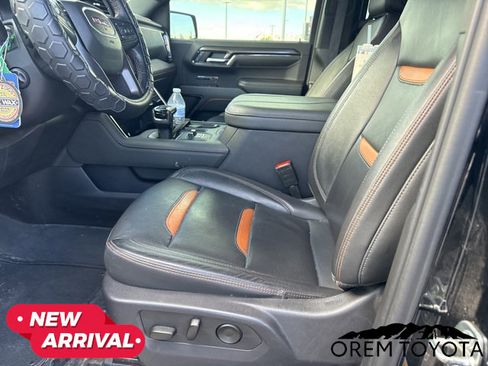 Used 2024 GMC Sierra 1500 AT4 w/ Technology Package image 8