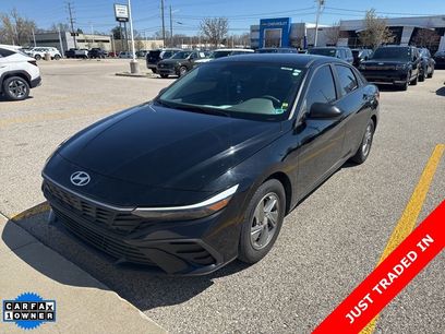 Used 2024 Hyundai Elantra SE