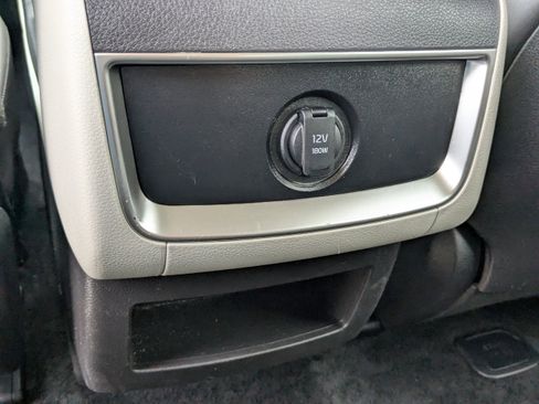 Certified 2024 Kia Carnival LX image 18