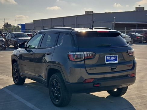 Used 2024 Jeep Compass Trailhawk AWD/4WD image 6