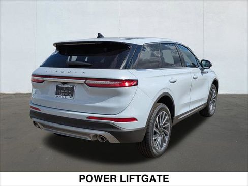 New 2025 Lincoln Corsair Reserve image 2