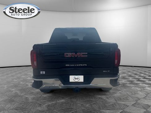 Used 2025 GMC Sierra 1500 SLT AWD/4WD image 4