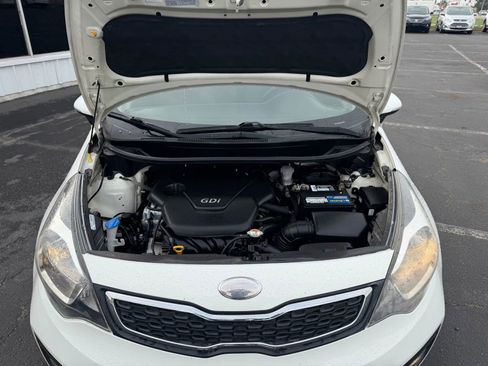 Used 2013 Kia Rio EX w/ Convenience Pkg image 10