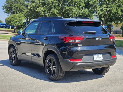 New 2026 Chevrolet TrailBlazer LT w/ Convenience Package FWD image 4