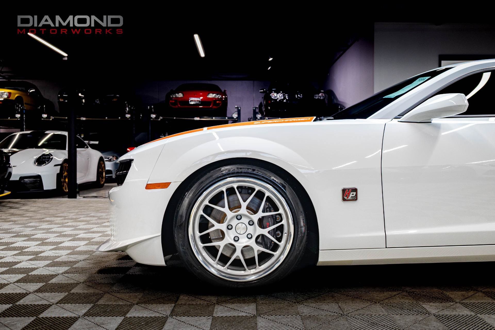 Used 2010 Chevrolet Camaro SS w/ LPO, Ground Effects Package RWD image 11
