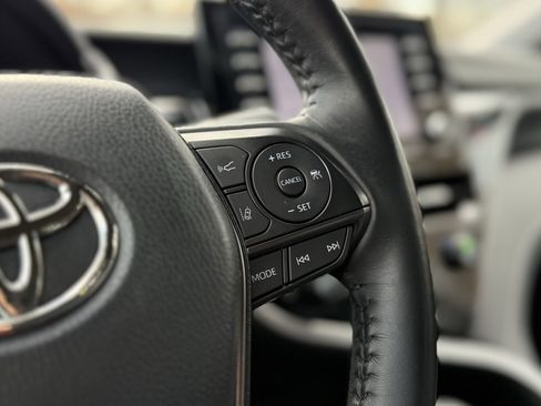 Used 2023 Toyota Camry SE image 17