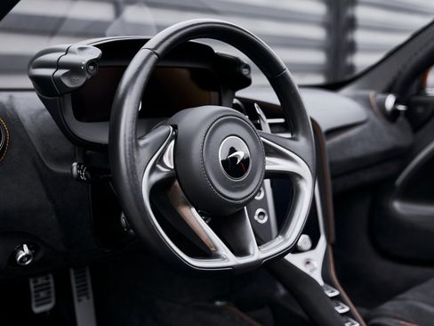 Used 2024 McLaren 750S image 39