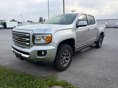 Used 2017 GMC Canyon SLE w/ All Terrain X Package AWD/4WD image 3