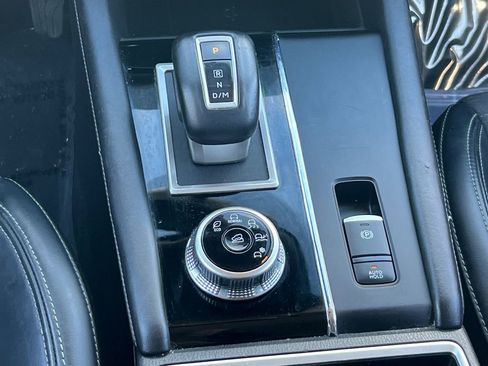 Used 2024 Mitsubishi Outlander SE image 22