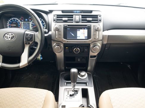 Used 2015 Toyota 4Runner SR5 AWD/4WD image 16