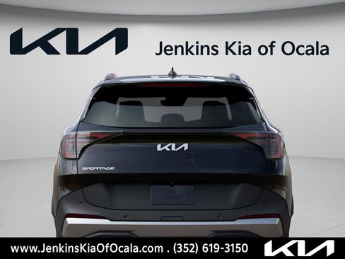 New 2026 Kia Sportage EX w/ EX Panorama Roof Package FWD image 4