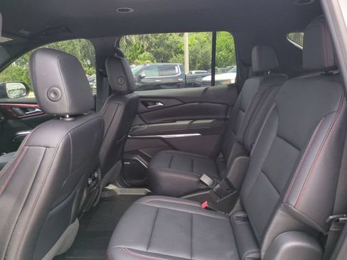 Used 2026 Chevrolet Traverse Z71 w/ Enhanced Driving Package AWD/4WD image 18