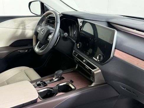 Used 2023 Lexus RX 350 FWD w/ Accessory Package (Z1) image 35
