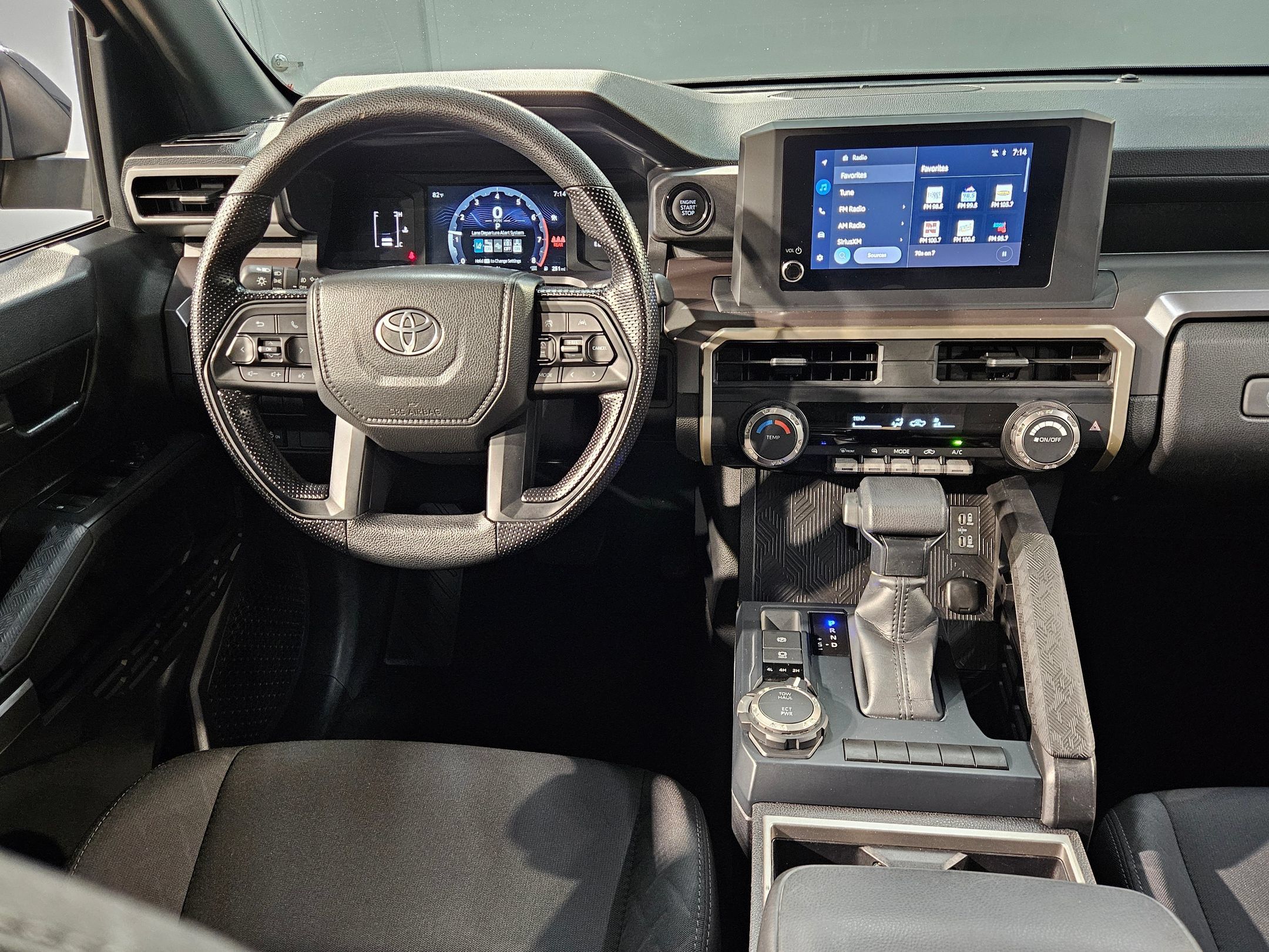 Certified 2025 Toyota Tacoma SR5 AWD/4WD image 9