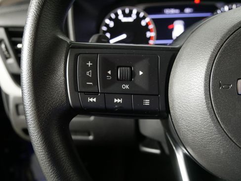 Used 2023 Nissan Rogue S AWD/4WD image 27