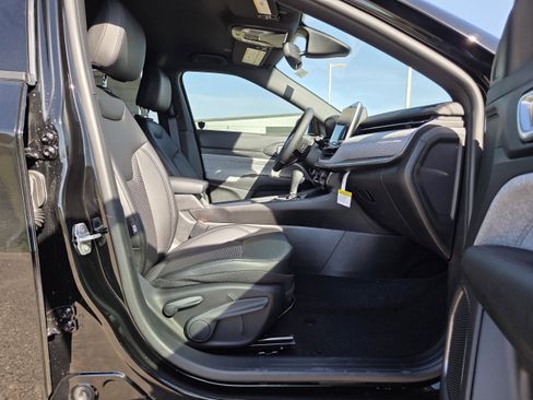 New 2026 Jeep Compass Latitude image 18