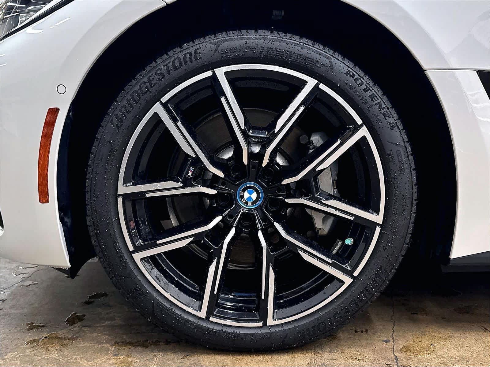 Used 2024 BMW i4 eDrive35 w/ M Sport Package RWD image 12