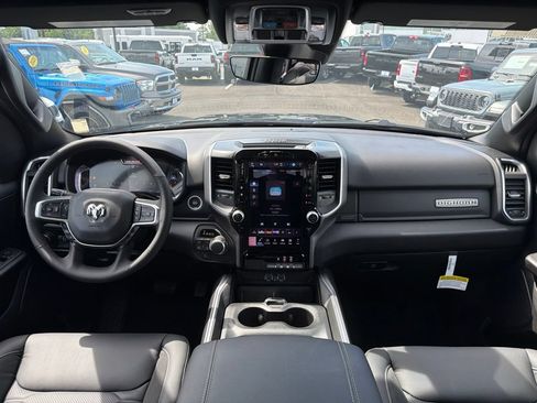 New 2026 RAM 1500 Big Horn AWD/4WD image 9
