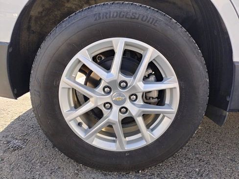 Used 2023 Chevrolet Equinox LT image 16