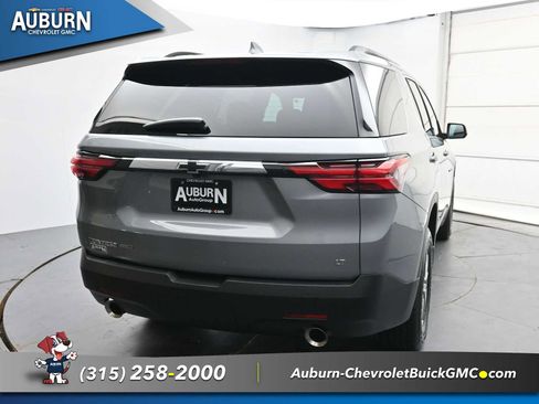 Used 2023 Chevrolet Traverse LT AWD/4WD image 4