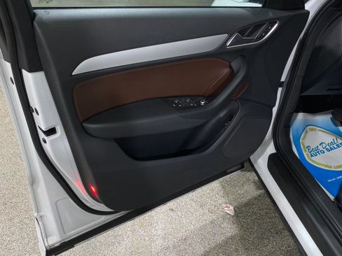 Used 2017 Audi Q3 2.0T Premium image 16