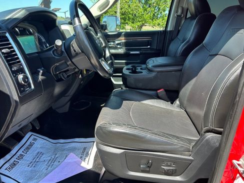 Used 2014 RAM 2500 Laramie AWD/4WD image 9