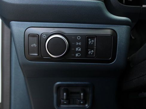 New 2025 Ford Maverick Lariat w/ Black Appearance Package image 9