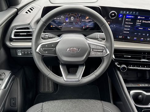 New 2026 Chevrolet Traverse LT w/ Midnight/Sport Edition AWD/4WD image 13