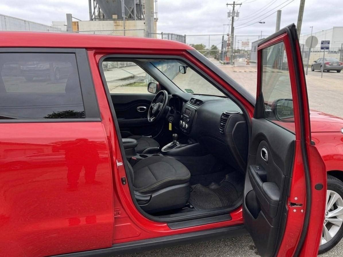 Used 2014 Kia Soul + w/ UVO w/Eservices Package FWD image 8